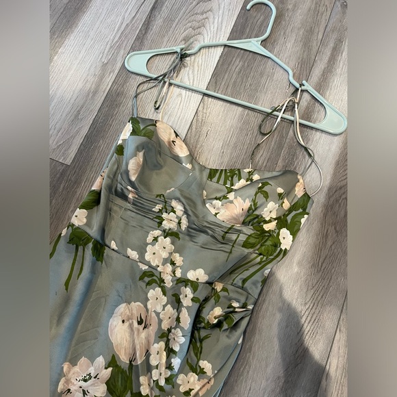Reformation Dress Green floral-size 8P - Picture 2 of 3